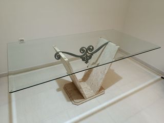 Mesa de cristal y piedra beige