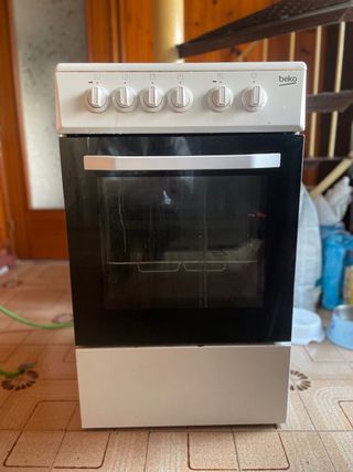 Campana extractora, horno y vitro electrica