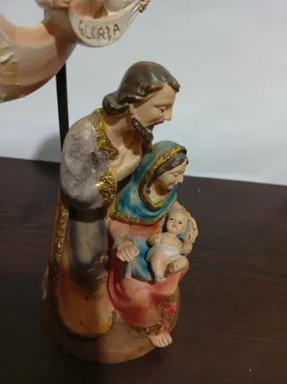 Figura Sagrada Familia con Ángel