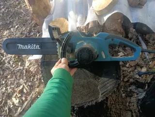 Motosierra eléctrica Makita precio algo negociable