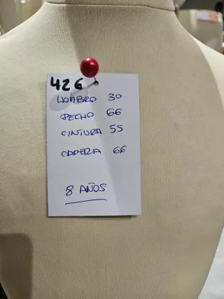 Bustos maniquí talla comunión 8 años y 10 años.