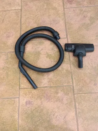 Aspiradora Tornado 1400W