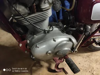 Ducati 250 Deluxe Clásica