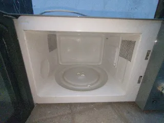 Microondas Daewoo Gris