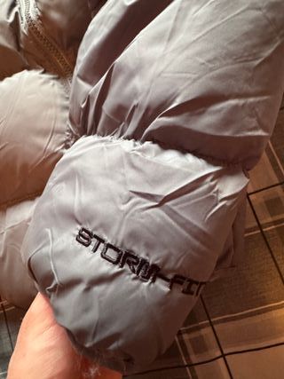 Cazadora Nike Air Max Negra y Gris