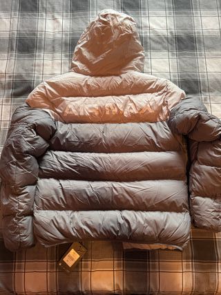 Cazadora Nike Air Max Negra y Gris