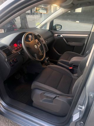 Volkswagen Touran 2010