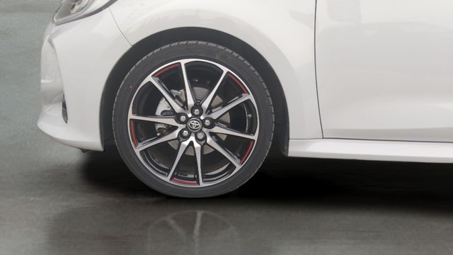 Toyota Yaris 1.5 120H GR-Sport Plus 85 kW (116 CV)