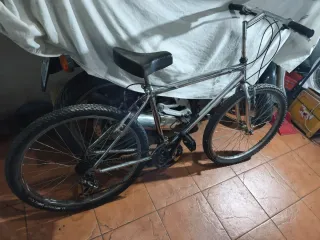Bicicleta MTB Aluminio 26 Venta en mano.