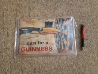 Cuadro metálico con relieve Guinnes