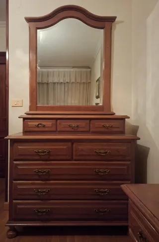 Dormitorio matrimonio madera castaño