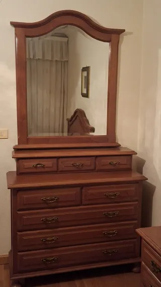 Dormitorio matrimonio madera castaño