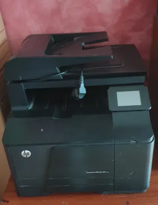 Impresora HP Láser Multifunción Color