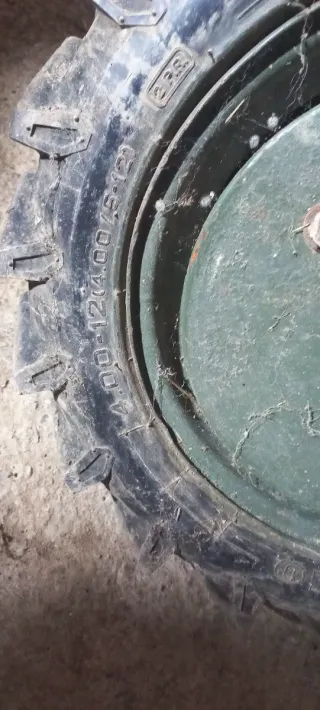 Ruedas motoazada 4.00-12