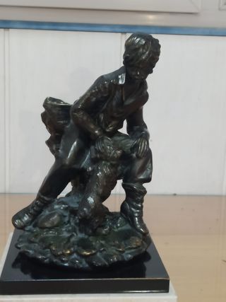 Escultura terracota con peana mármol