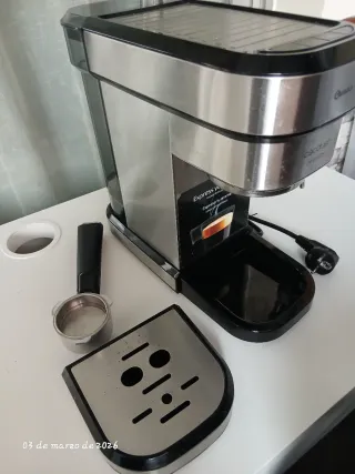 Cafetera Expreso Cafelizzia 790 Steel