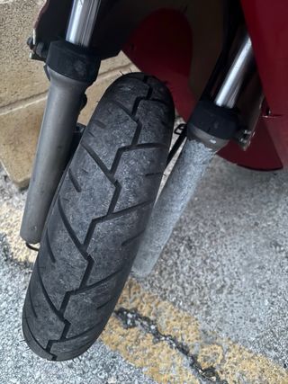 Moto Scooter BTM BT Roja y Negra. 125.