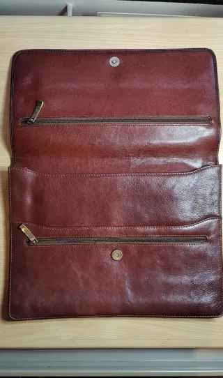 Cartera porta documentos de piel