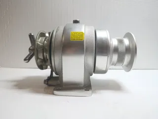 Molinete manual Royal RY 0063