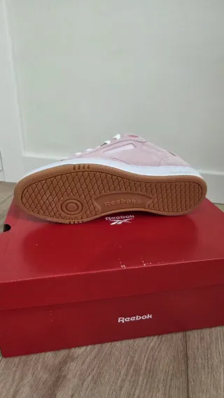 Zapatillas Reebok rosas talla 43 nuevas club c