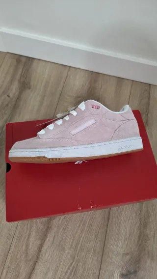 Zapatillas Reebok rosas talla 43 nuevas club c