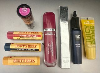 Lote maquillaje Revlon,Essence,Nº7, Burt’s bees