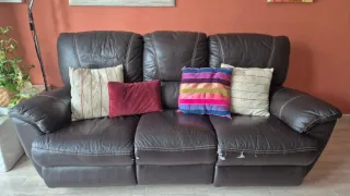 Sofá de piel 3 plazas relax. Super cómodo