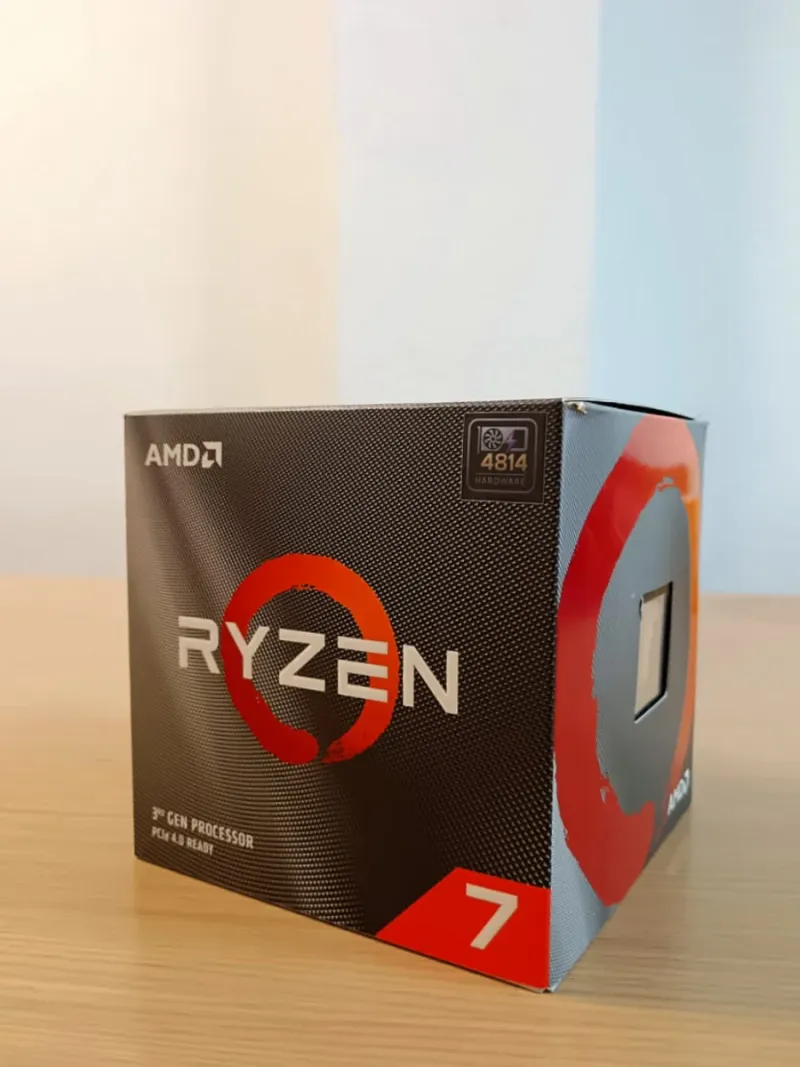 RYZEN 7 3700X