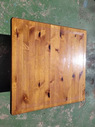 MESA DE CENTRO ALTA