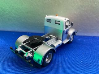 CAMION ESCALA 1:43 EBRO B45  BUS AEROPUERTO IBERIA