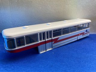 CAMION ESCALA 1:43 EBRO B45  BUS AEROPUERTO IBERIA