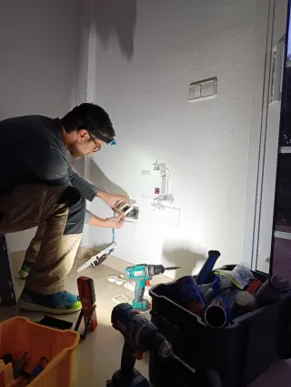 MANITAS / Mantenimiento de hogares y Locales