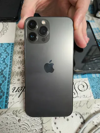 iPhone 13 Pro Max 256 gb. Salud de batería 90%