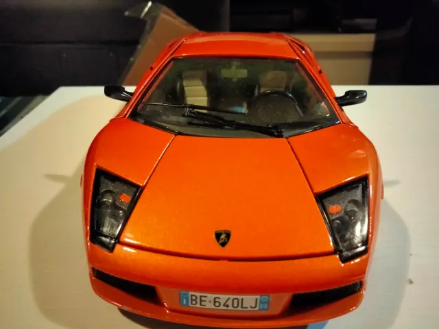 Bburago 1/18 Lamborghini Murciélago Arancione