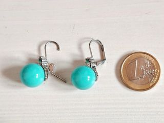 Orecchini donna. In metallo. Peso 12gr.