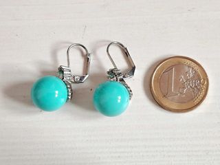 Orecchini donna. In metallo. Peso 12gr.