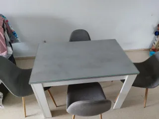 Mesa comedor cristal y 4 sillas