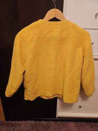 Chaqueta H&M amarilla estructura