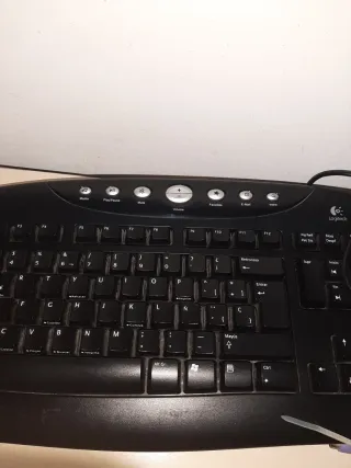 Teclado Logitech Negro