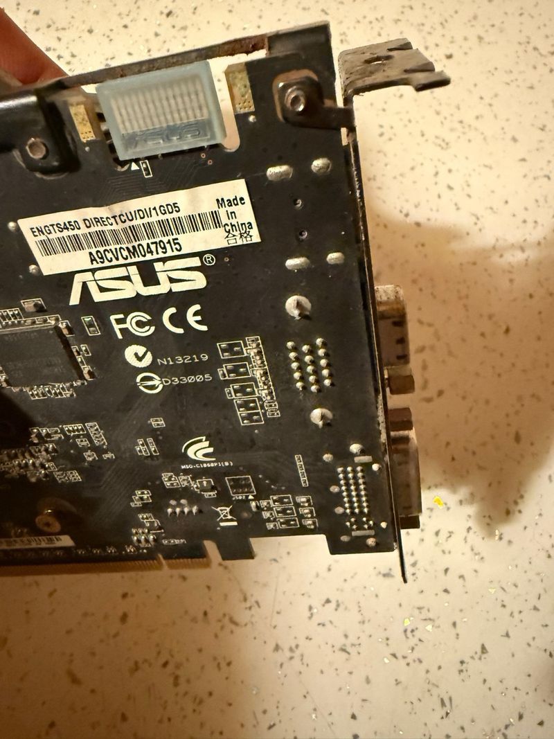 Tarjeta Gráfica ASUS GeForce GTX 550 Ti afbeelding 5