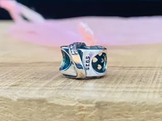 Charm | Corazón Love cinta rosa