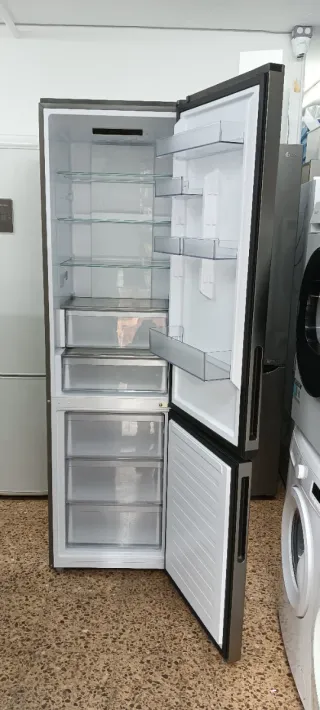 Nevera combi con tara nueva Candy plateada