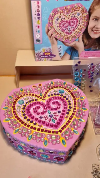 Caja Joyero Corazón con Abalorios