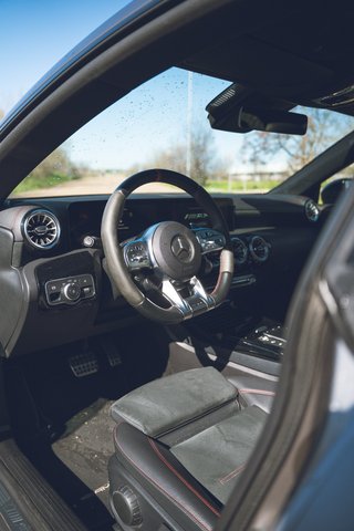 MERCEDES-BENZ CLA 45 S AMG 4MATIC+ (2023)