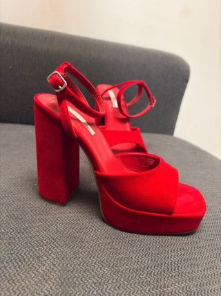 Zapatos de tacón rojos plataforma