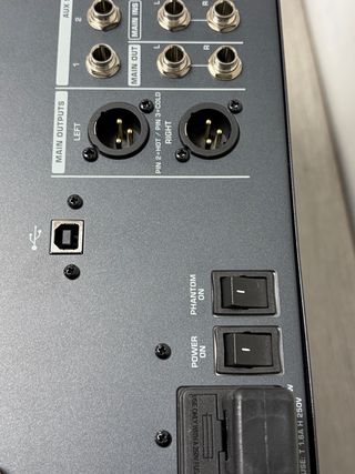Behringer Xenyx X2442USB Mixer