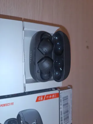 Auriculares JBL Wave Beam Bluetooth Negros