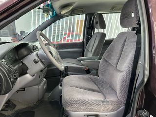 CHRYSLER Grand Voyager SE 2.4