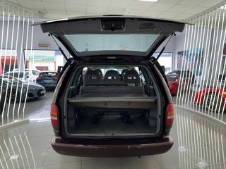 CHRYSLER Grand Voyager SE 2.4