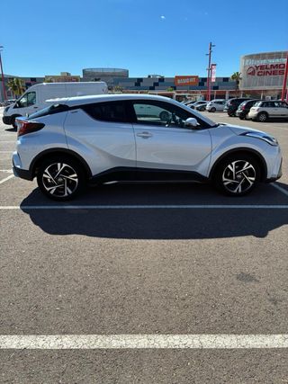 Toyota C-HR 2023